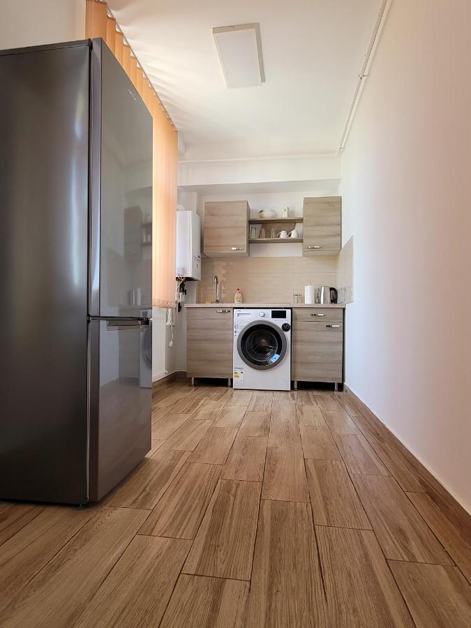 Apartamente Livada Râmnicu Vâlcea エクステリア 写真