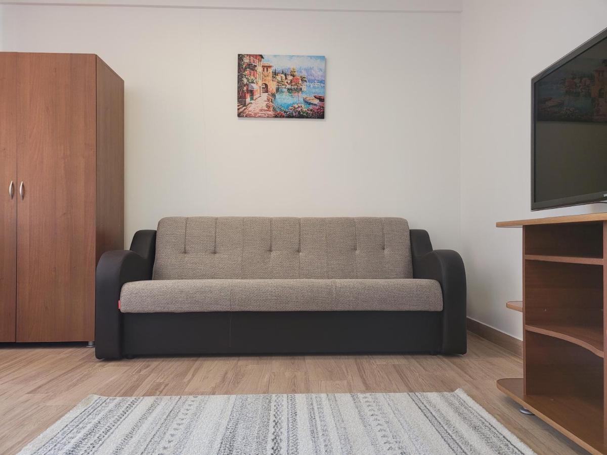 Apartamente Livada Râmnicu Vâlcea エクステリア 写真