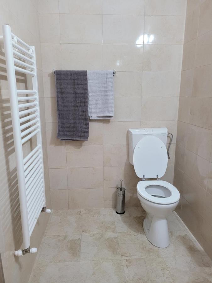 Apartamente Livada Râmnicu Vâlcea エクステリア 写真