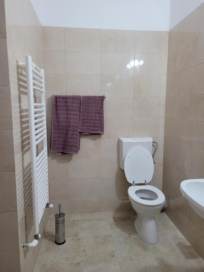 Apartamente Livada Râmnicu Vâlcea エクステリア 写真