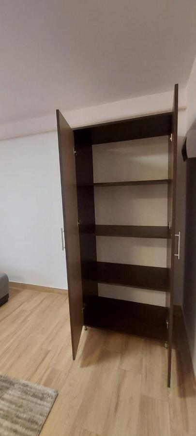 Apartamente Livada Râmnicu Vâlcea エクステリア 写真